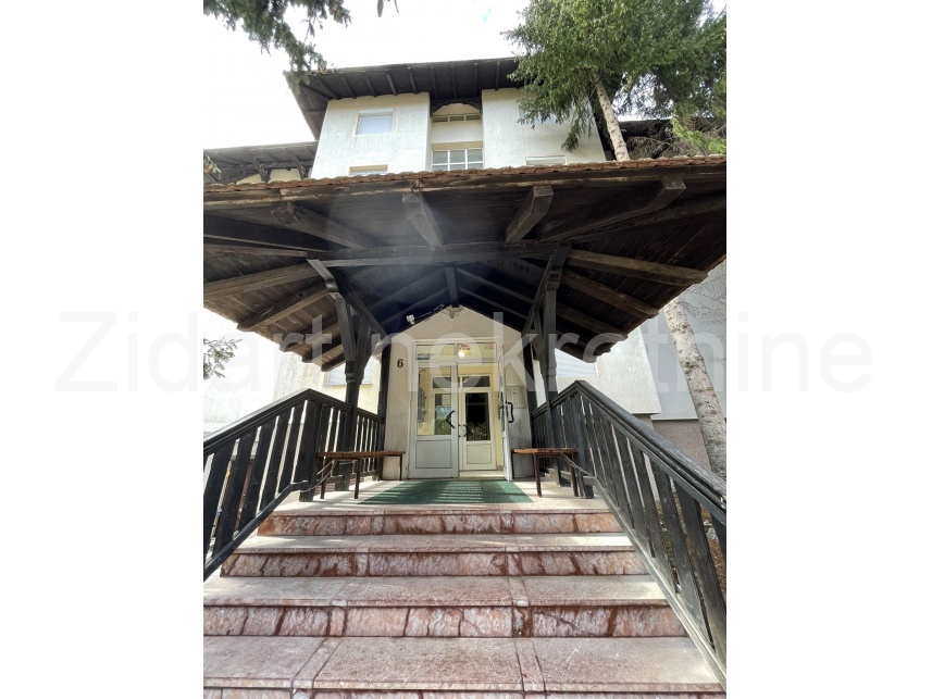 Квартира, 645 м², 100 000$ — FAKTOR